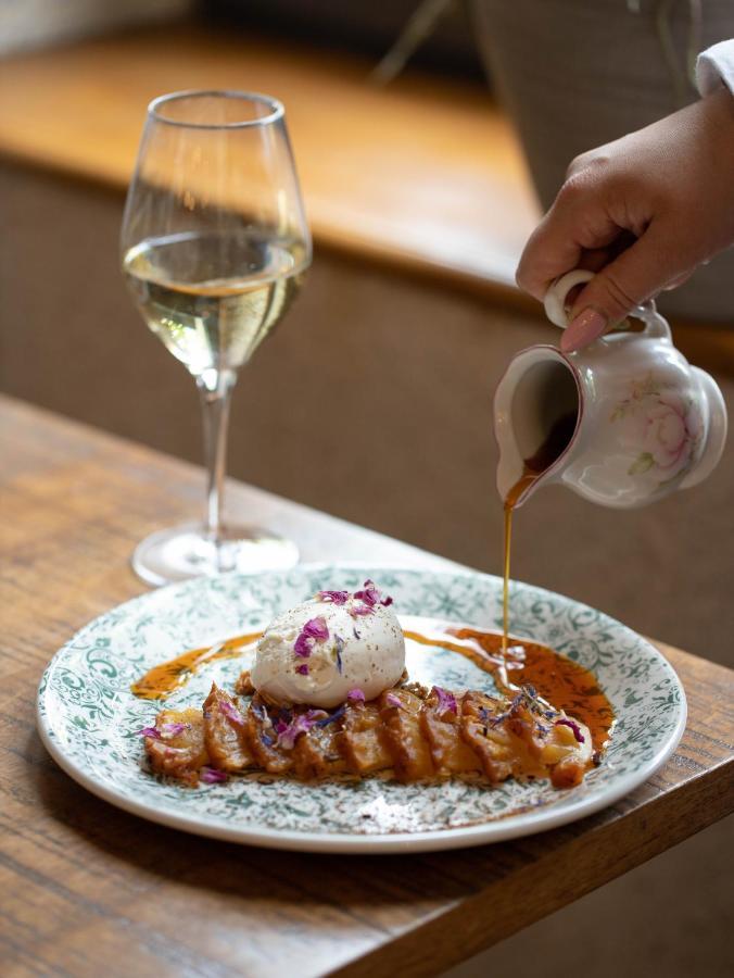 蒙利沃 Relais De La Loire酒店 外观 照片