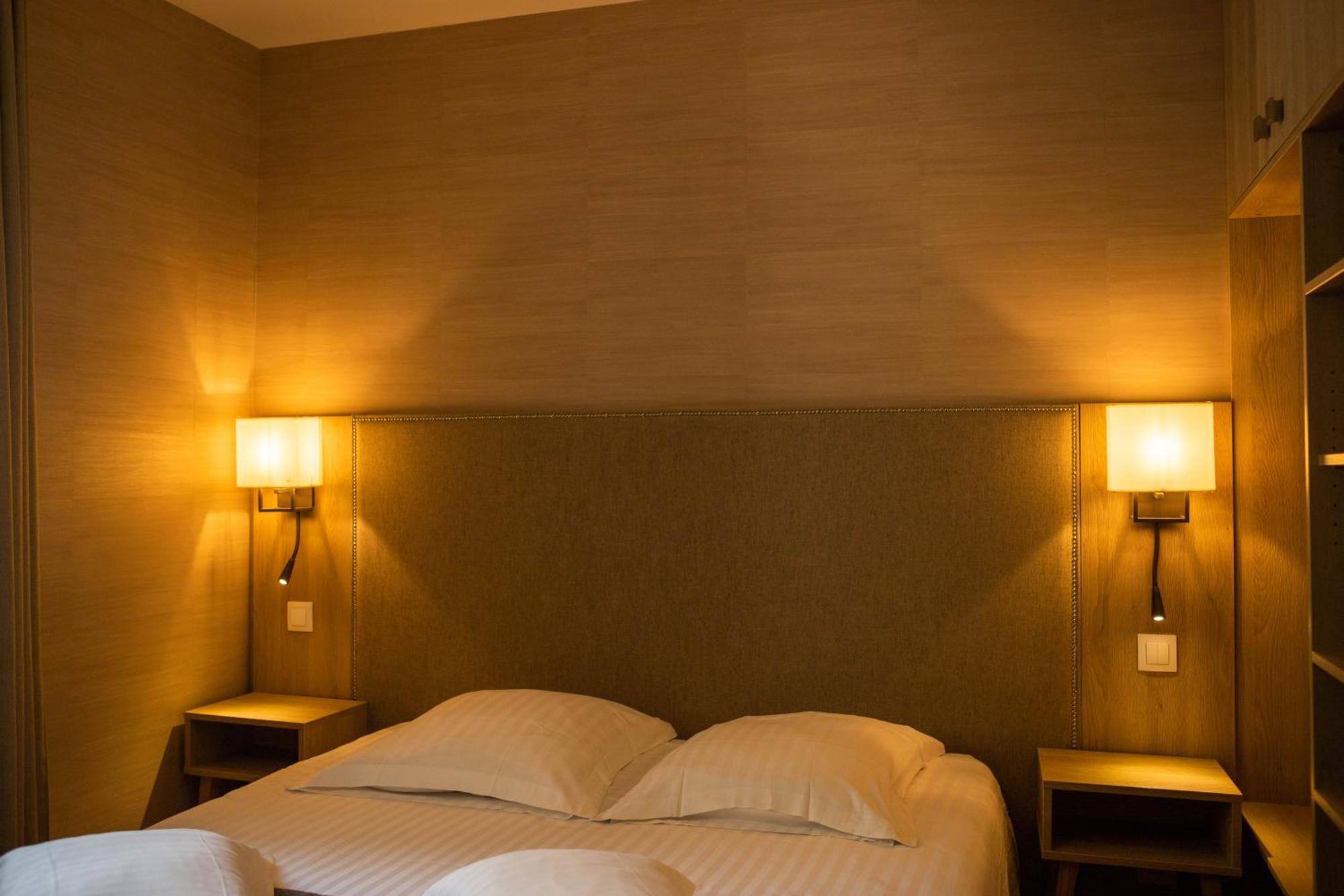 蒙利沃 Relais De La Loire酒店 外观 照片